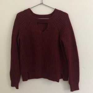 maroon sweater